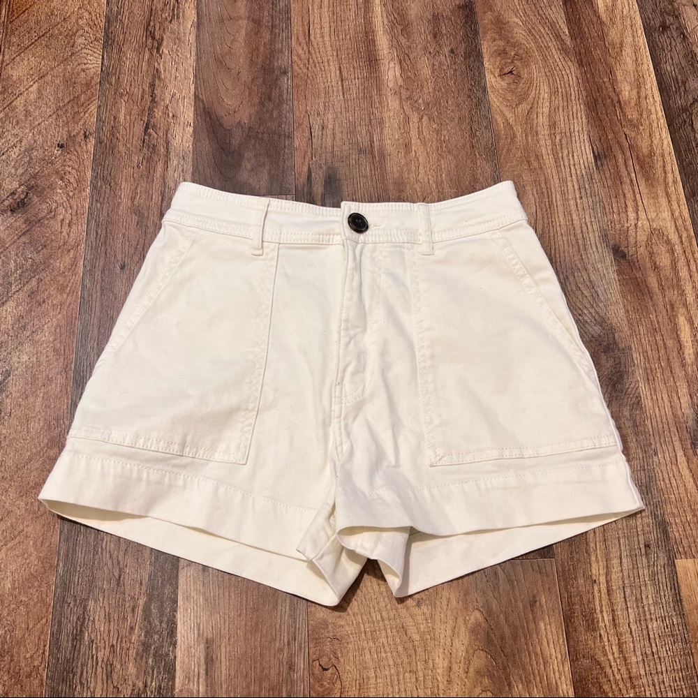 H&M cream high waisted shorts
